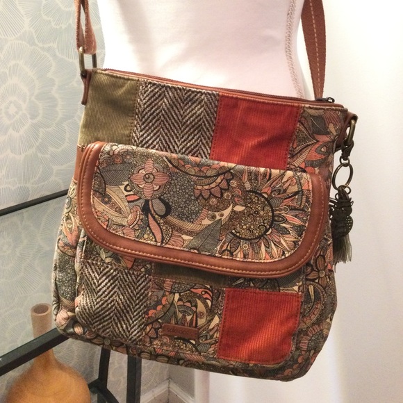 PRICE DROP! SakRoots Bohemian Patchwork Crossbody Bag - Picture 3 of 10